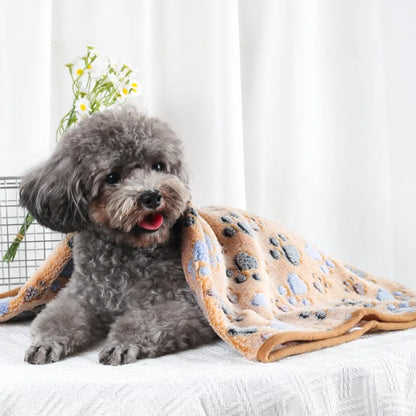 Cobertor Macio e Quentinho para Cão Idoso — Flanela Extra Suave com Estampado de Patas