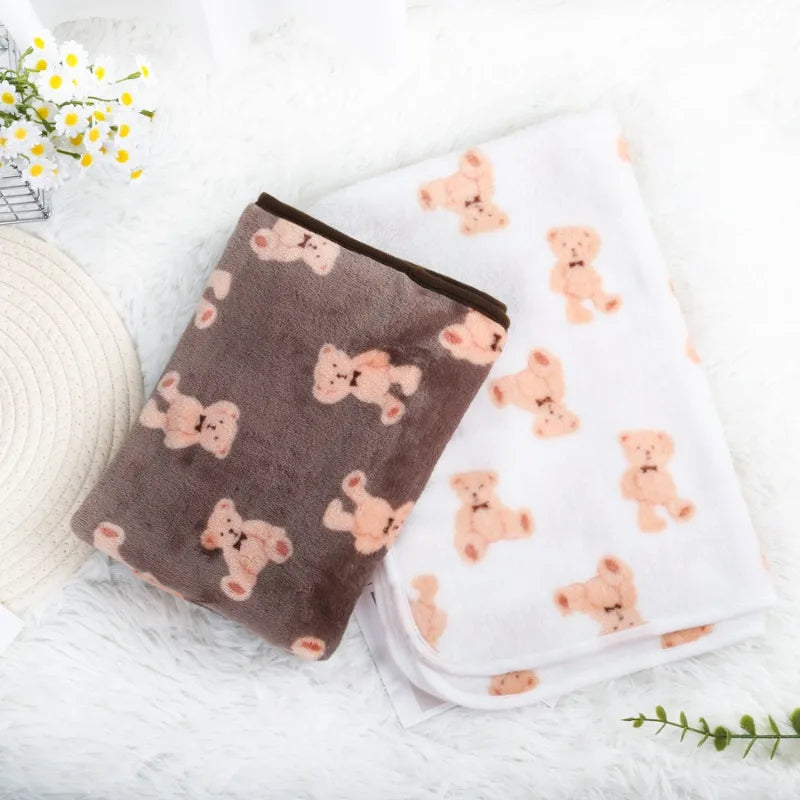 Cobertor Macio e Quentinho para Cão Idoso — Flanela Extra Suave com Estampado de Patas